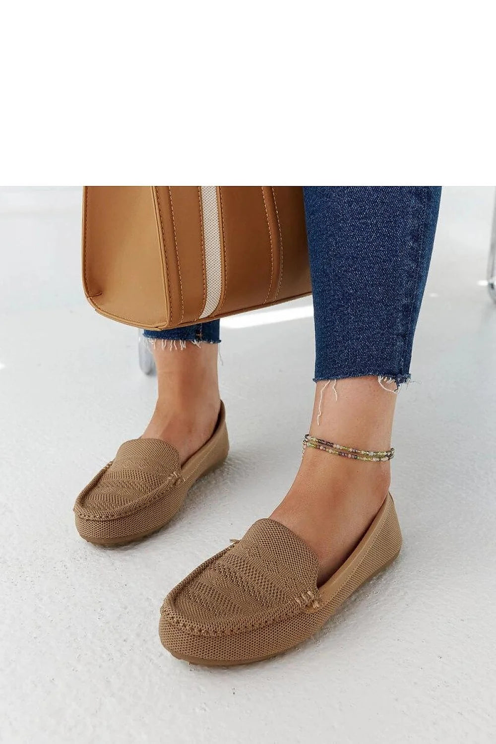 mocassins femme tissu beige Fiammetta classique bout arrondi confortable été maille respirante semelle souple flexible légère bride cheville perles multicolores