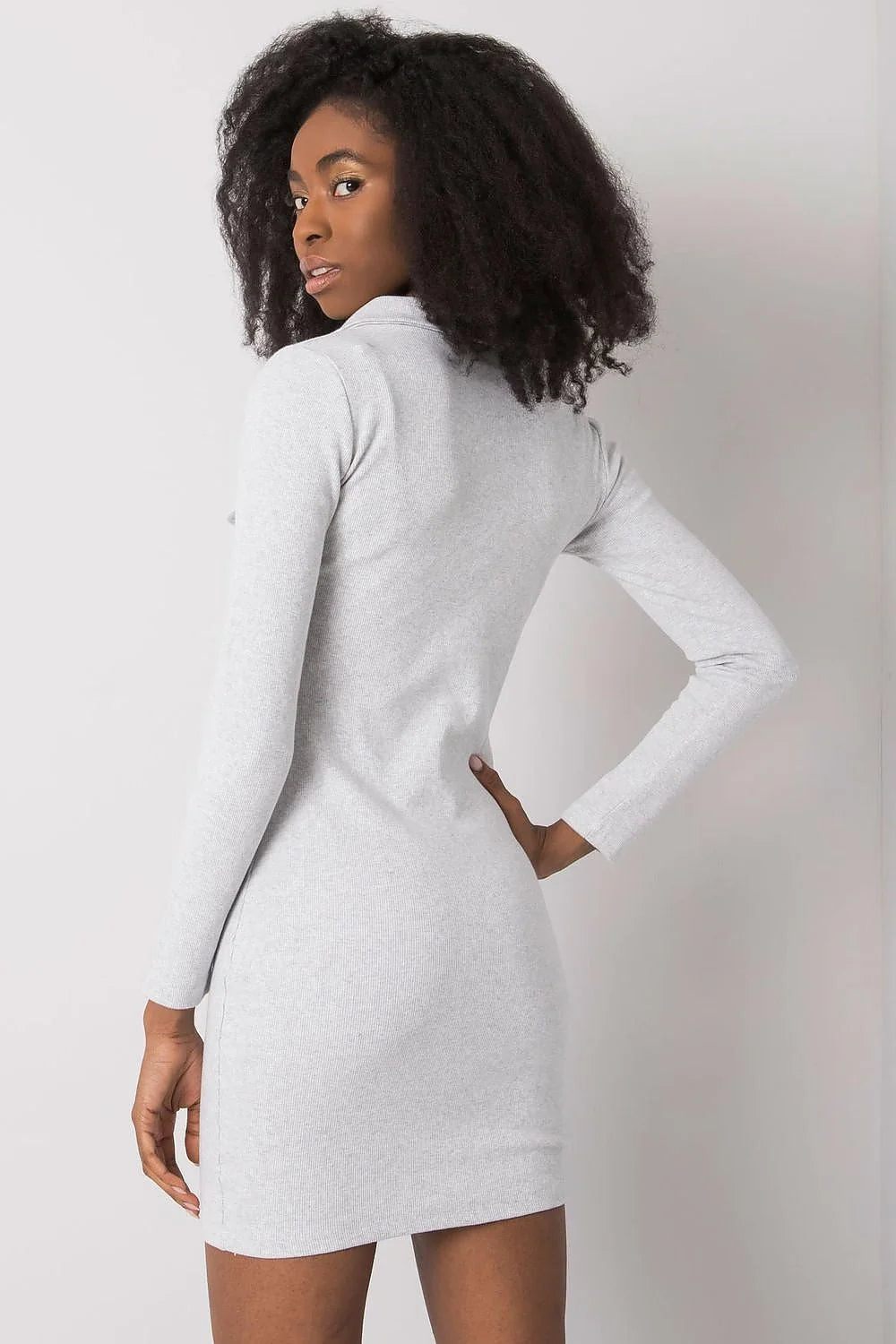 Robe de jour Rue Paris coupe crayon tissu côtelé manches longues col V couleur marron foncé ajustée pour femme