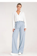 Ensemble mode femme élégant chemisier col V manches longues boutonnées pantalon taille haute coupe droite couleur blanche et bleu pâle