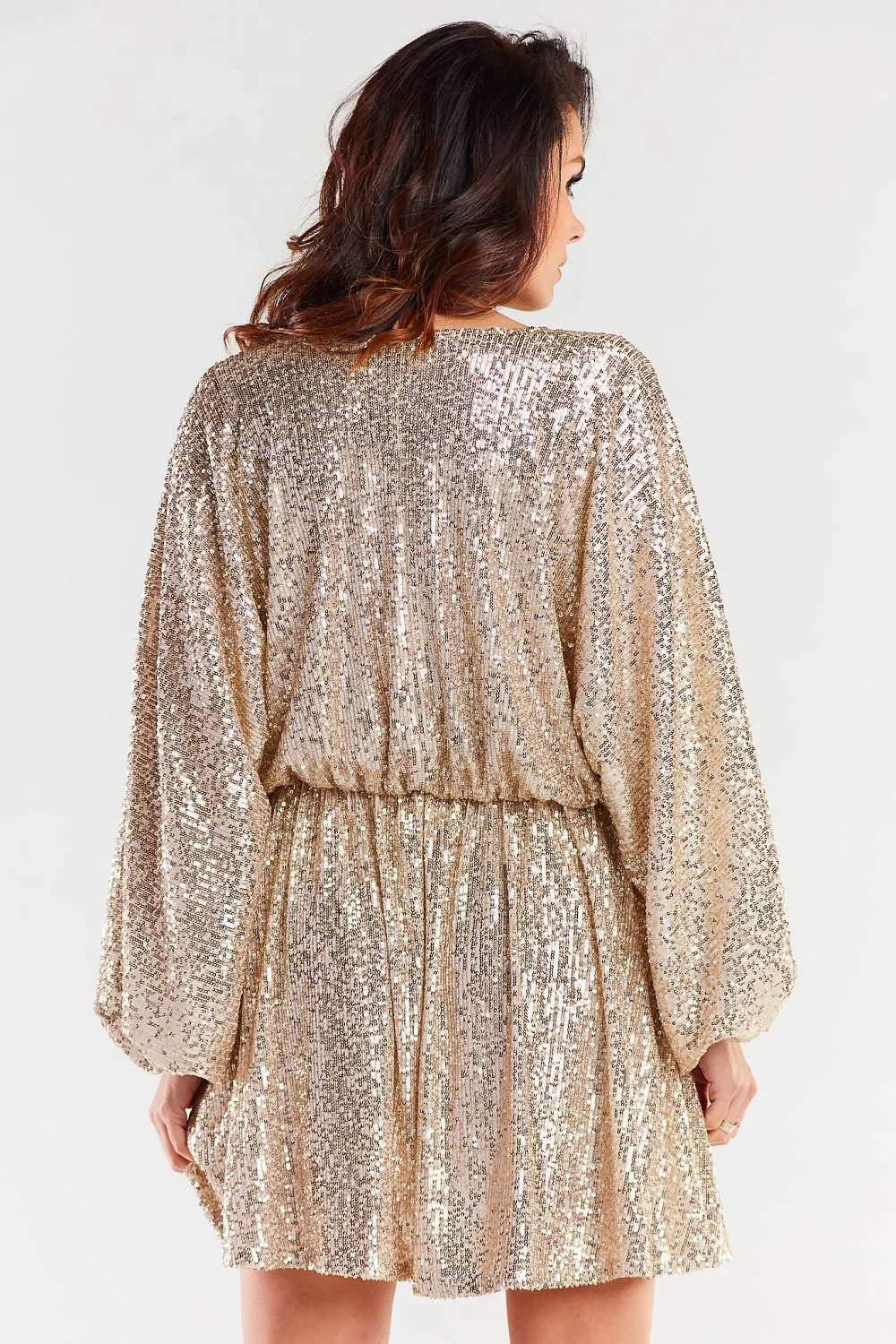 Robe de soirée élégante à paillettes rose métallisé manches longues bouffantes en V dos nu ajustée femme