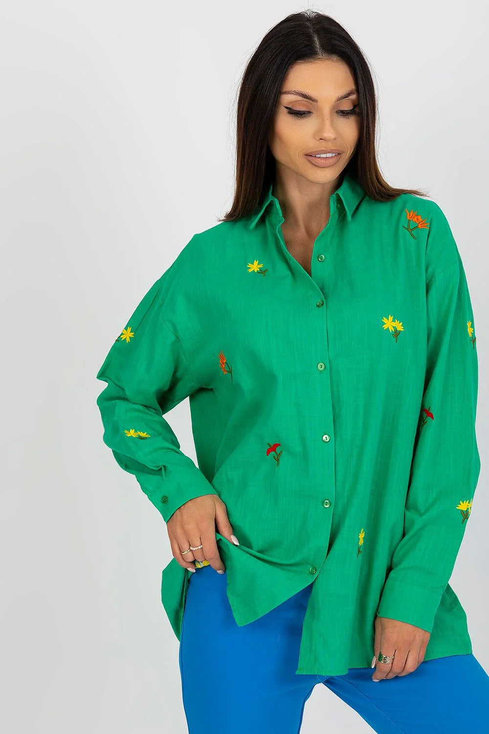 Chemise manche longue pour femme, brodée fleurs colorées, coupe ample, coton polyester, mode décontractée élégante, vêtement polyvalent