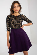 Robe de soirée élégante dentelle noire violet profond manches 3/4 ceinture noire coupe A-line femme