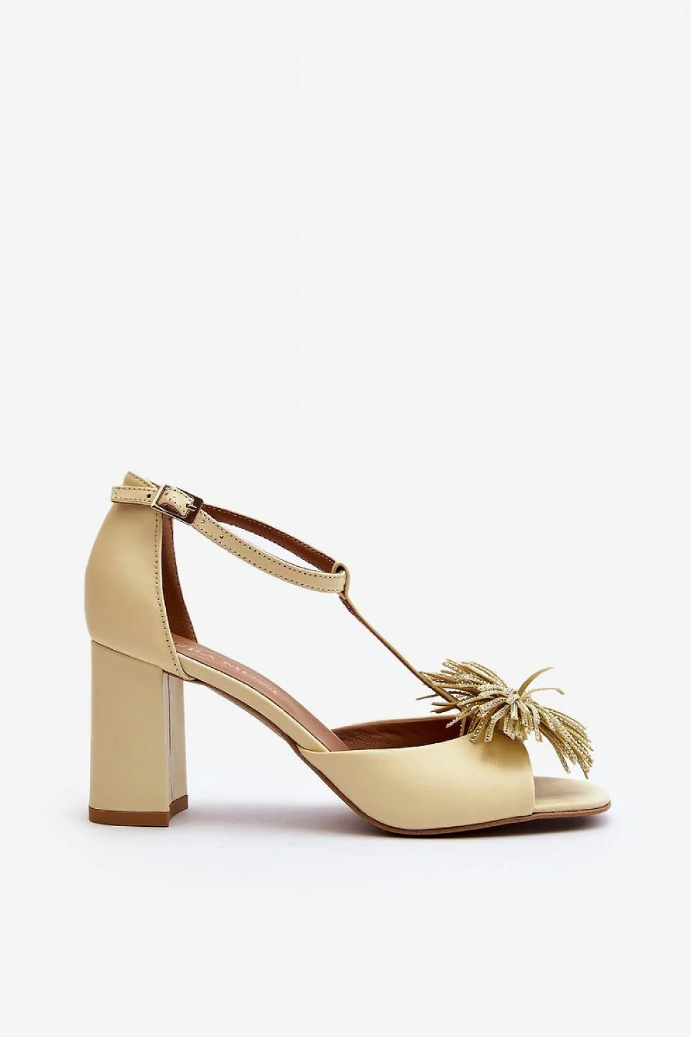 Sandales élégantes à talon_block cuir beige pâle T-strap pompon doré femmes occasion_spéciale comfort