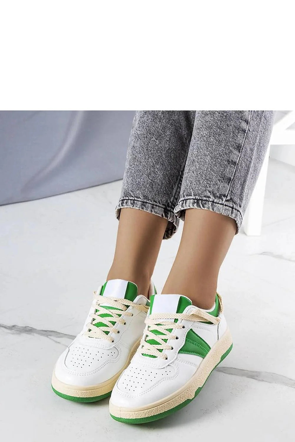 Chaussures de sport pour femmes style décontracté design contemporain semelle verte caoutchouc durable lacets beige respirabilité perforations