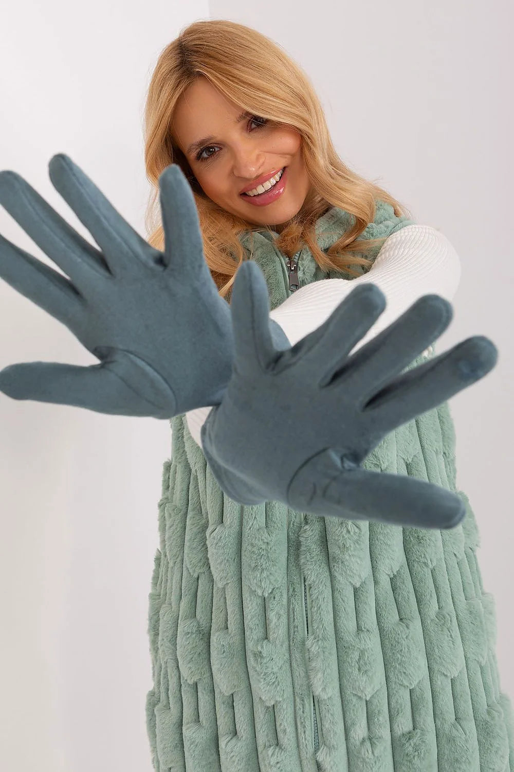 Gants élégants pour femmes en tissu lisse et isolant, index brodé fleuri, coton 60% élasthanne 5% polyester 35%