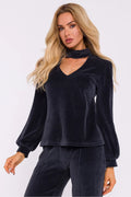Tenue chic deux pièces coordonnée velours bleu marine haut col montant pantalon ajusté femme