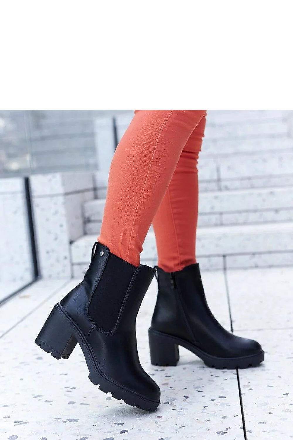 Bottines Chelsea femme élastique latéral cuir noir haute qualité talon stable fermeture éclair style moderne sobre pour quotidien ville