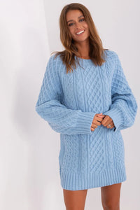 Robe pull longue femme en maille acrylique texture tricot torsadé bleu clair manches longues bouffantes encolure ronde ourlet côtelé