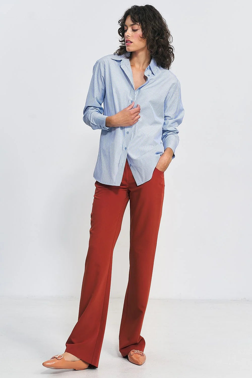 Pantalon long Nife élégant bootcut couleur terracotta taille mi-haute matière confortable femme office cérémonie