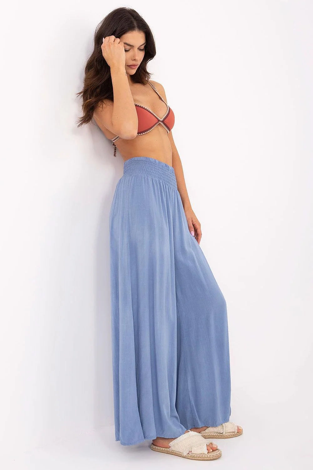 Pantalon femme style suédois large en viscose bleu doux高 taille haute plis décoratifs occasion estivale