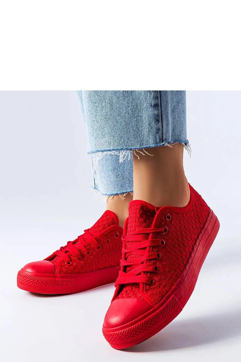 Baskets Solea pour femmes, design moderne et dynamique, couleur rouge vibrant, tissu tressé Thibodeau, confort et style