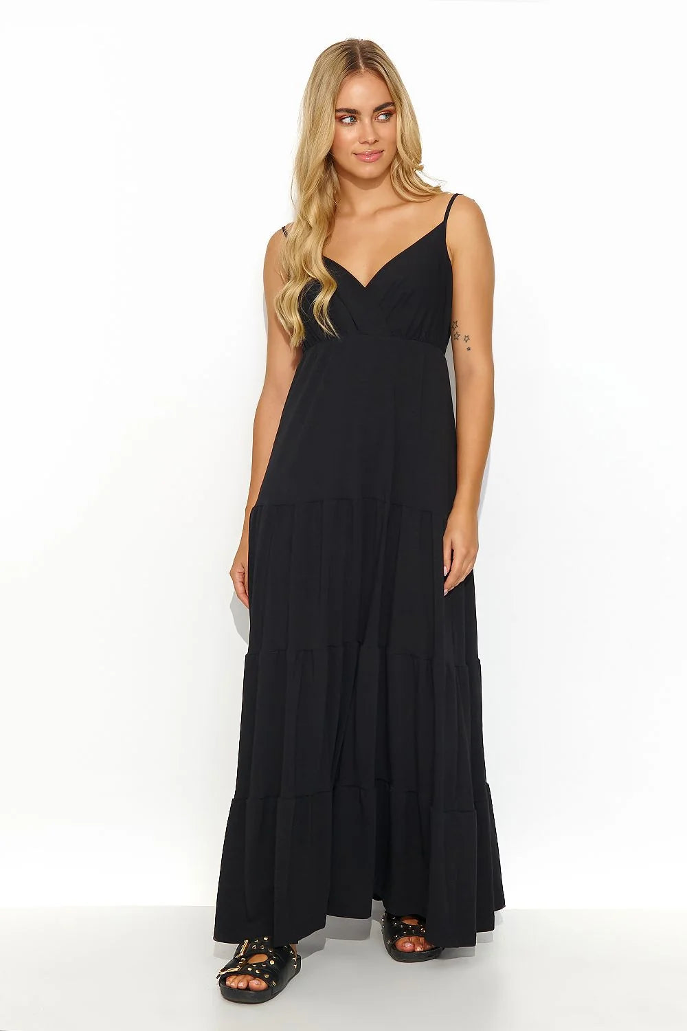 Robe de jour Makadamia, robe longue noire en coton, style bohème, décolleté en V, volants multiples, occasion estivale, femmes