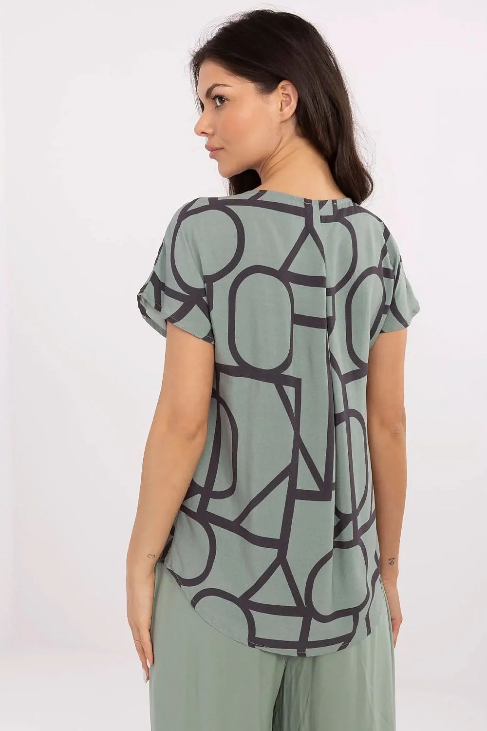 Ensemble mode femme haut et pantalon motifs géométriques vert sage tissu léger coupe décontractée