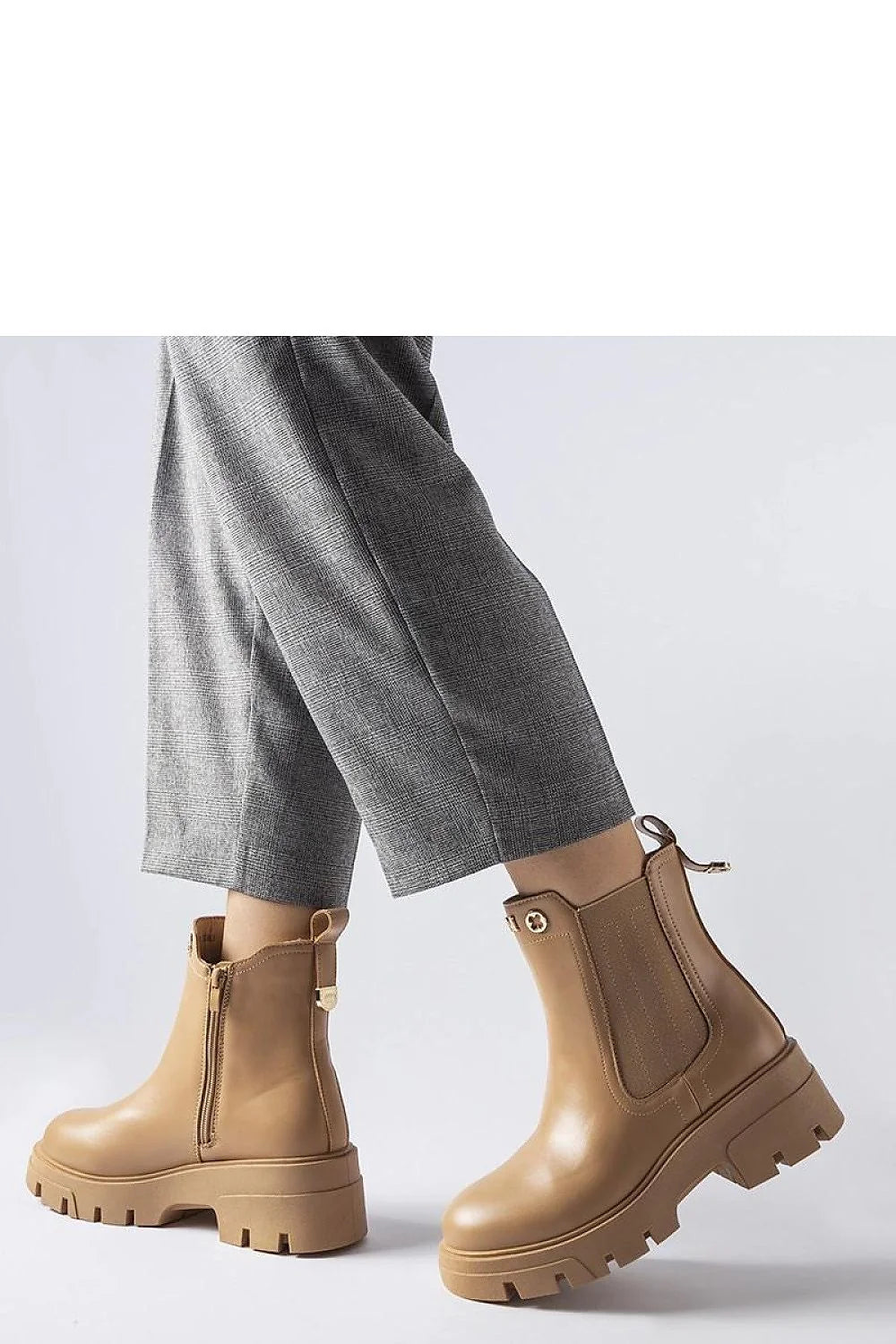 Bottines femmes modernes urbaines cuir synthétique beige clair zip latéral doré détails élégants confort semelle épaisse