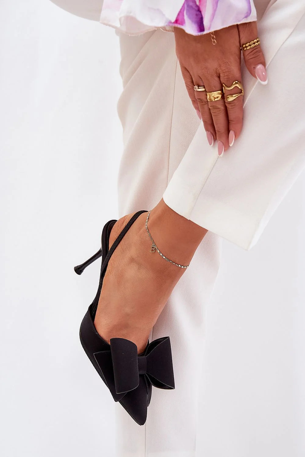 Escarpins talons hauts design élégant bout pointu nœud devant noir textile femme