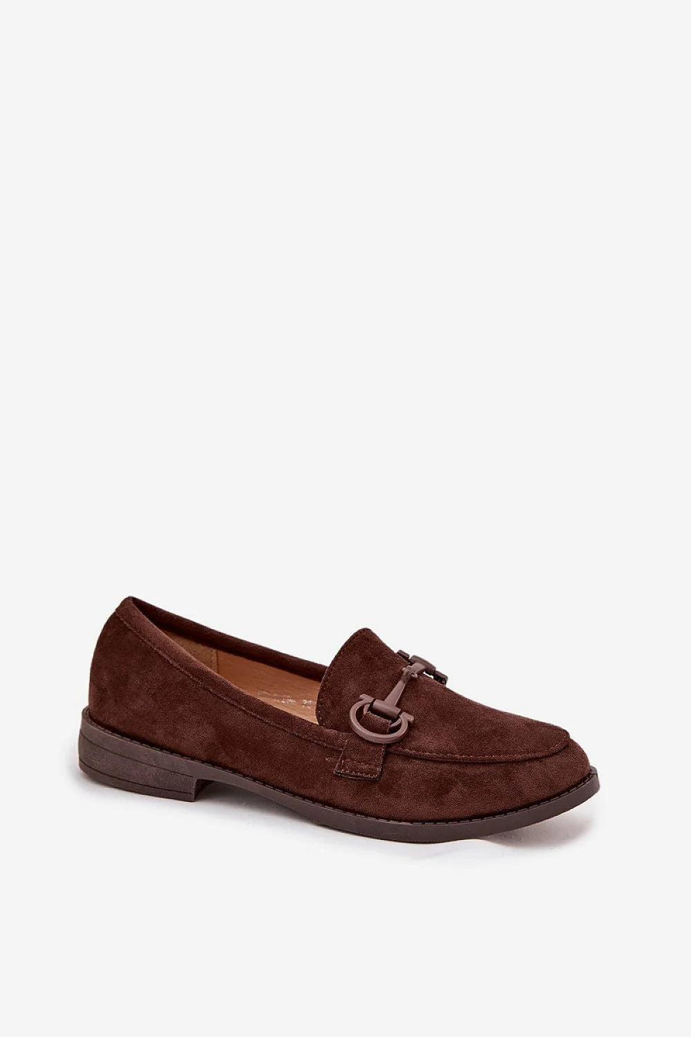 mocassins femme suède écologique daim marron chocolat boutpointu empeignebasse slipon morsmétallique surpiqûresdecoratives semelleplate petit talon confortable polyvalent bureau ville chic