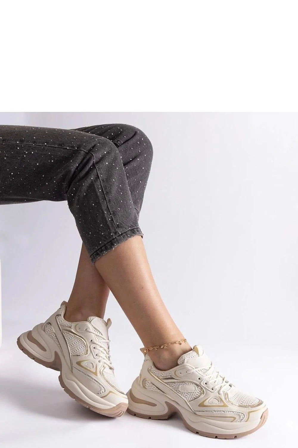 Baskets tendance femme beige crème semelle massive cuir synthétique maille respirante style urbain moderne basse confort