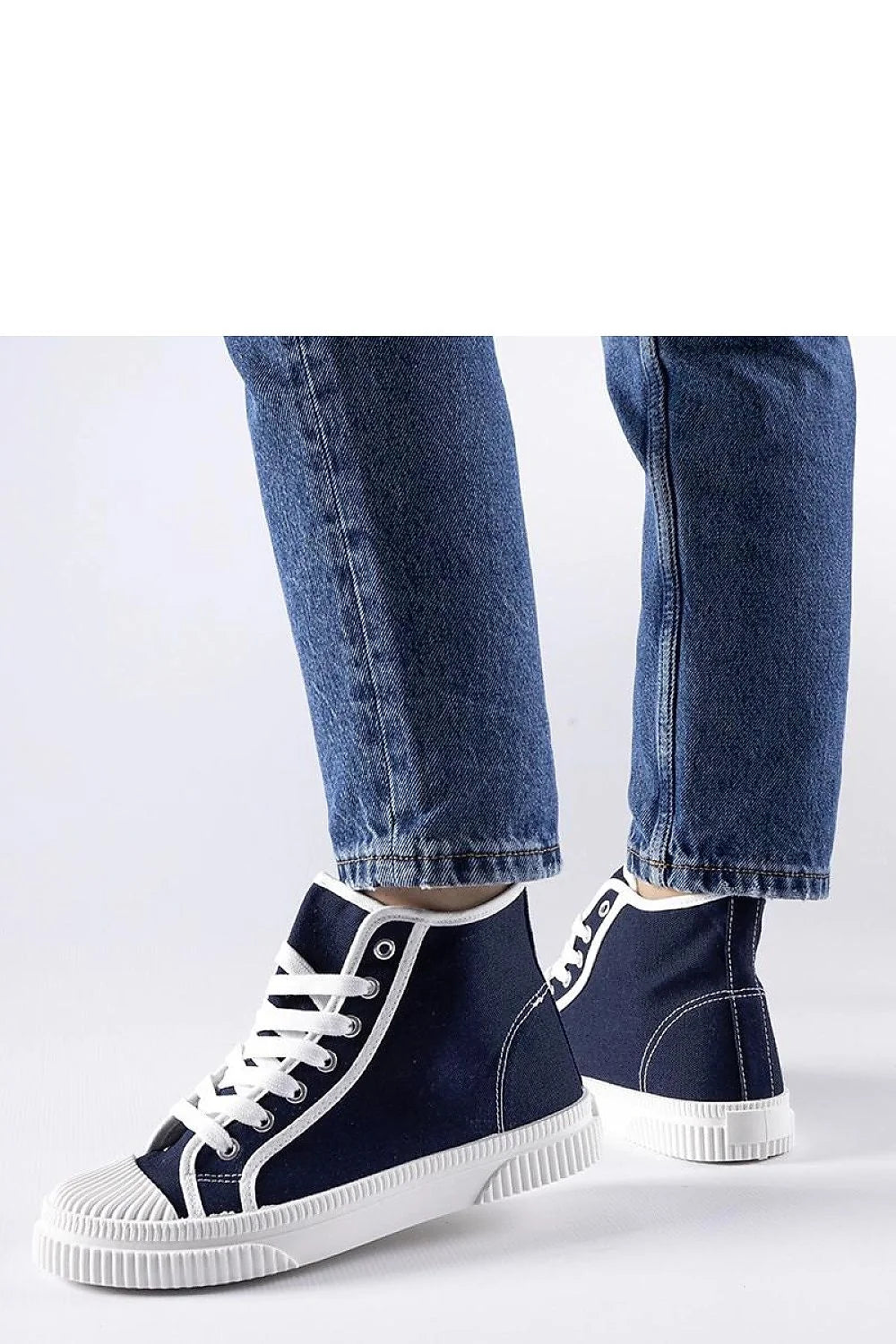 baskets montantes Solea bleu marine blanc toile lacets métalliques œillets semelle caoutchouc épaisse bout renforcé nervuré
