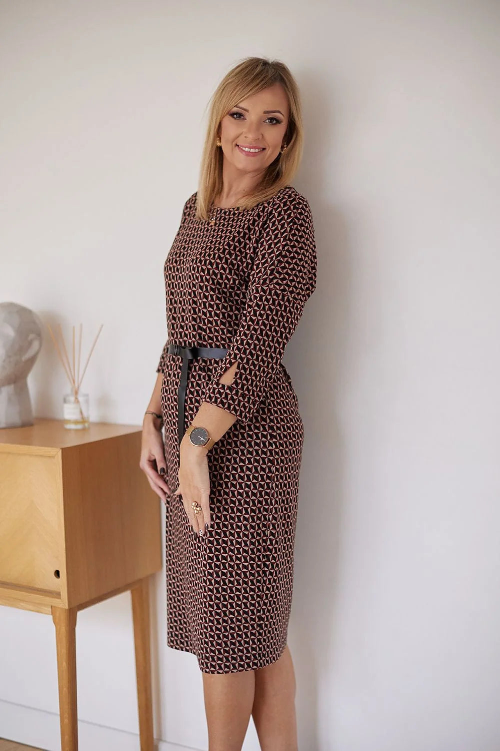 Robe de jour La Aurora élégante coupe droite motifs géométriques femmes matures tailles grandes confortables