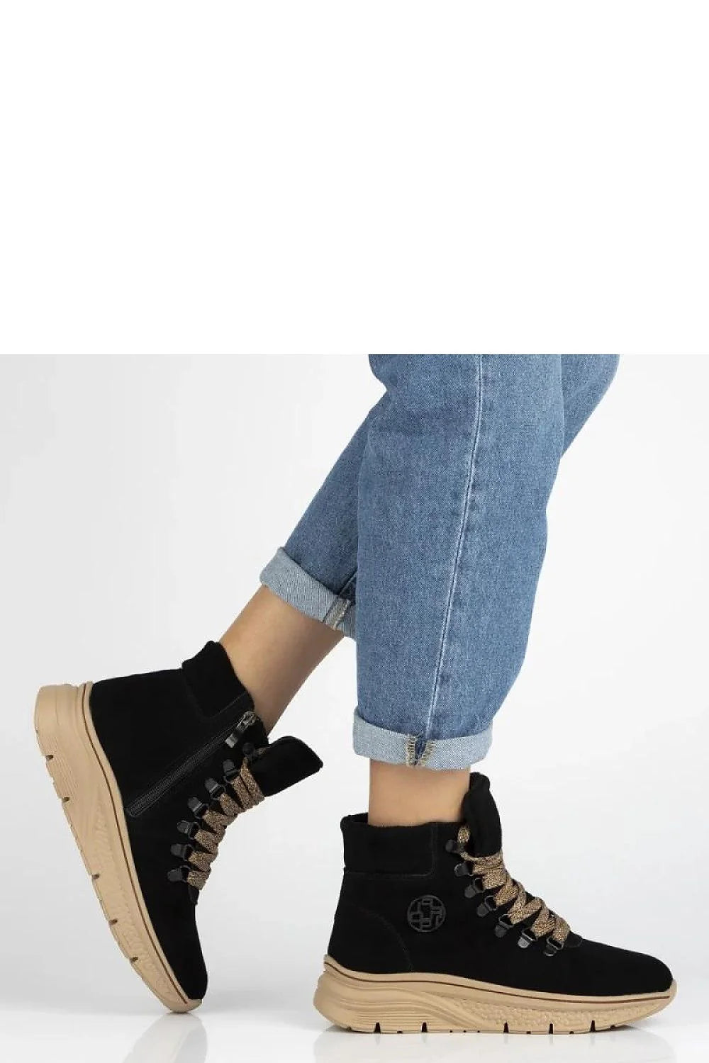 bottines montantes féminines noires daim suédé Filippo Grega lacets décoratifs plateforme semelle crantée beige zippée latérale col rembourré antidérapante confortable