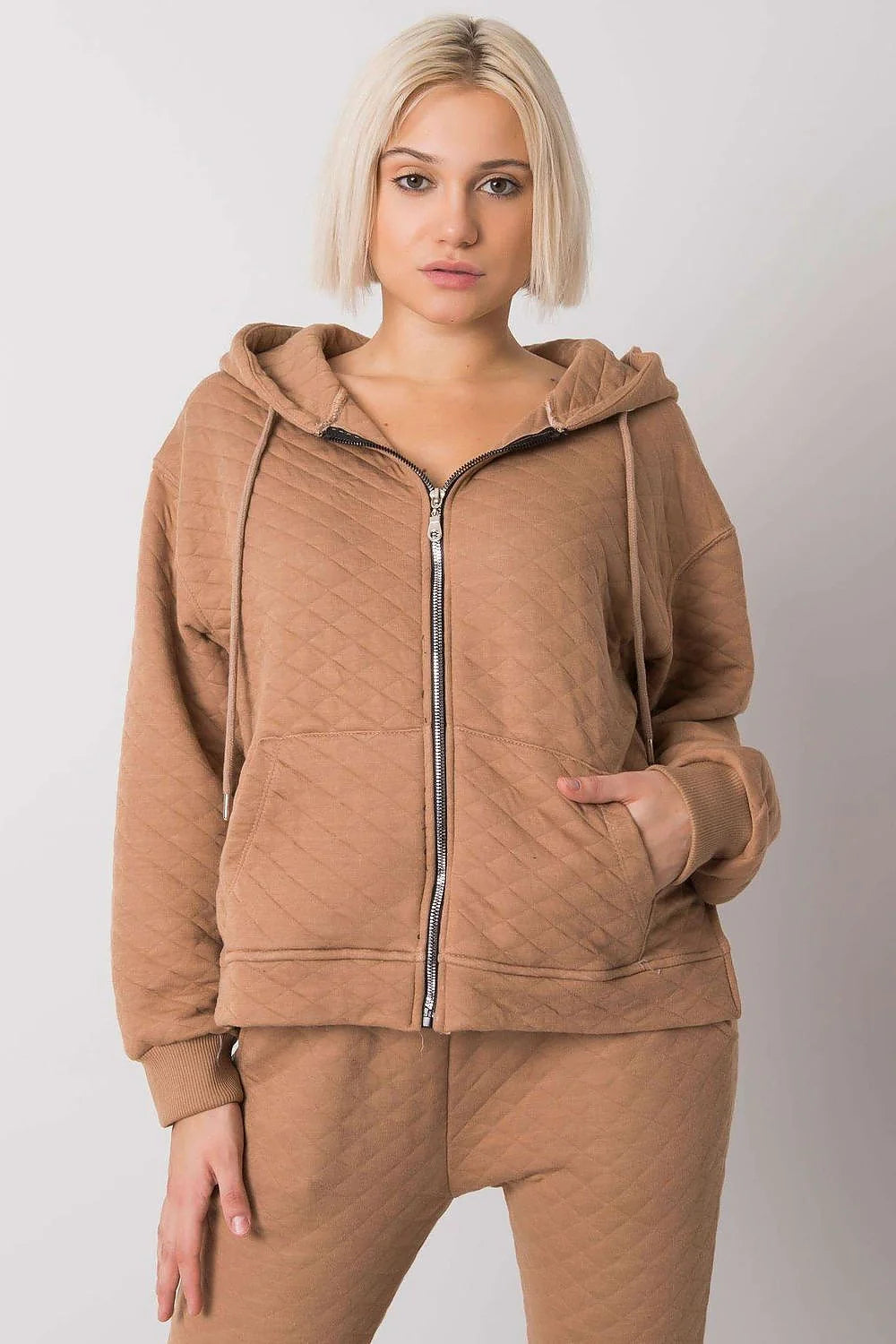 Sweat à capuche matelassé coton vert kaki style décontracté confort chic pour femmes urbaines