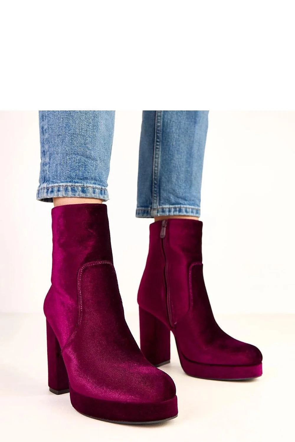 bottines talon bloc onze centimètres cuir suédé écologique prune rétro bout rond fermeture éclair latérale doublure tissu confortable