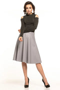 Ensemble élégant femme en jersey noir et gris clair épaules dénudées jupe évasée moderne