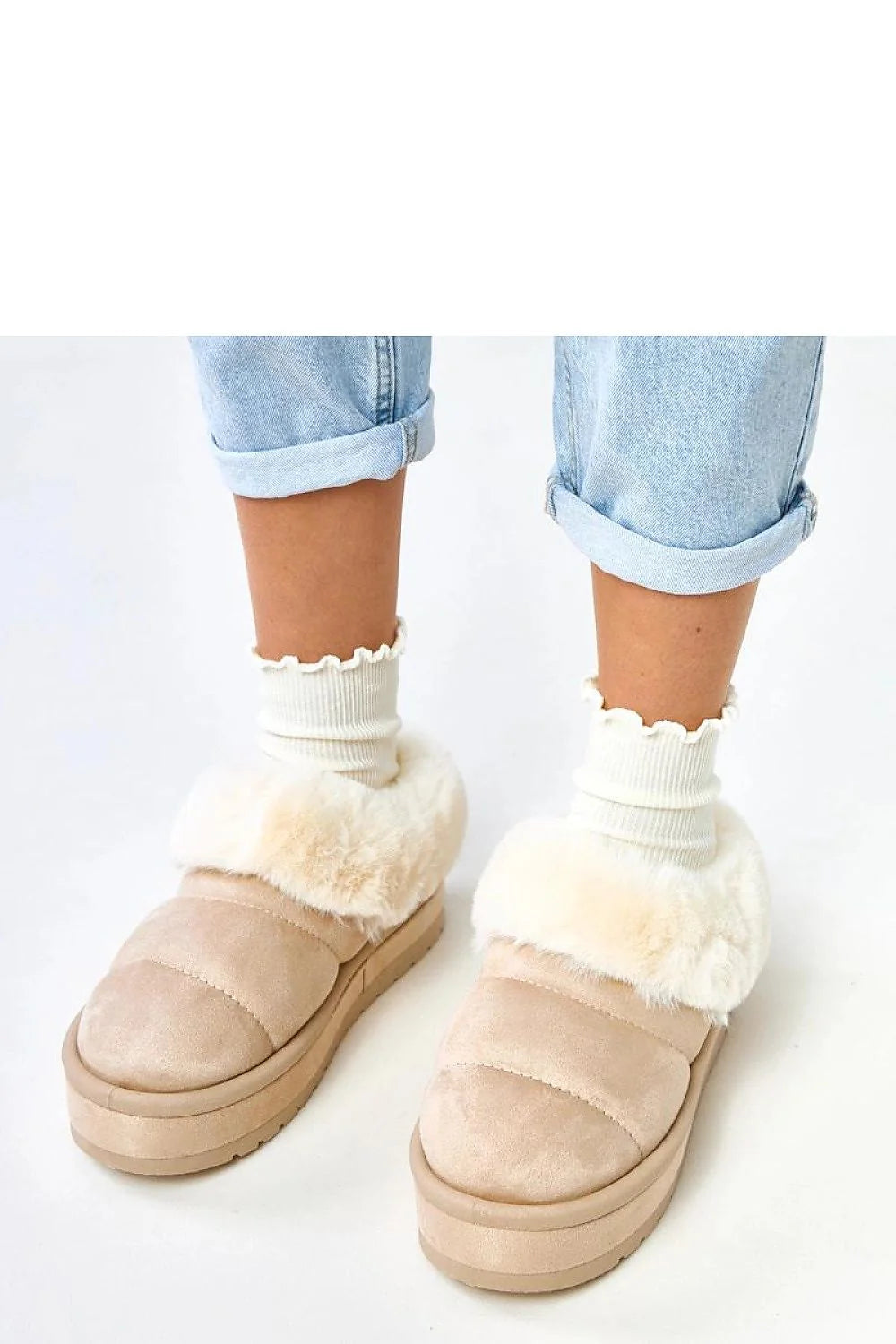 bottes neige femme beige suédine écologique fausse fourrure doublure plateforme semelle antidérapante rembourrée bout rond chaussant confortable polyvalente légère élégante