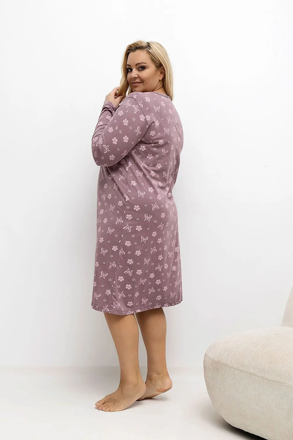 chemise nuit grande taille coton manches longues col rond boutons fleurs papillons mauve mi mollet coupe droite confort