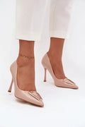 escarpins femme simili cuir vernis nude rosé bout pointu silhouette fuselée talon aiguille dorée boucle géométrique semelle souple élégant sophistiqué
