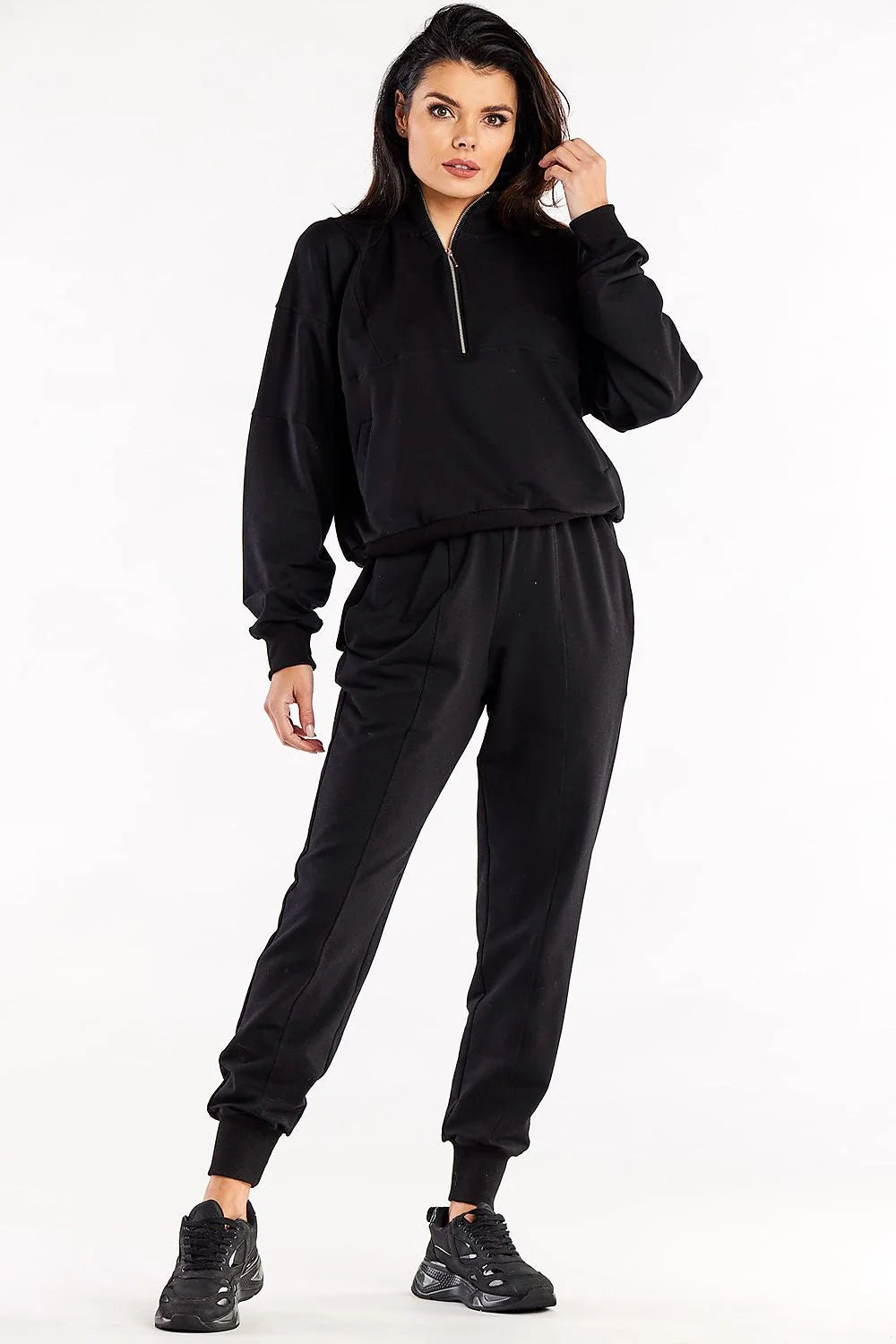 ensemble sweatshirt pantalon femme noir oversize col montant demi zip molleton doux coupe ample manches tombantes taille elastique poignets cotes