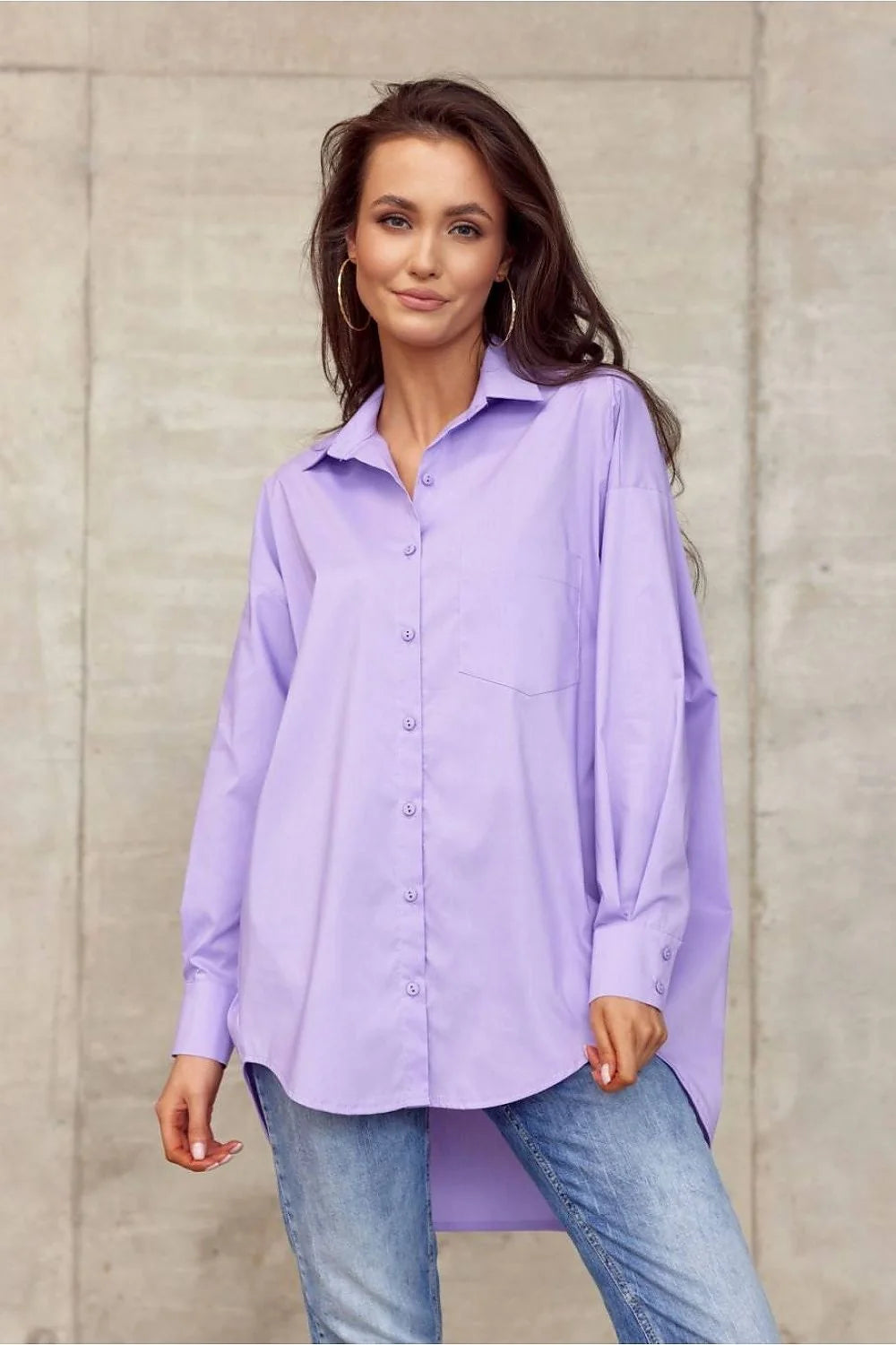 Chemise manche longue Roco Fashion couleur lavande design moderne style asymétrique coupe oversize femme