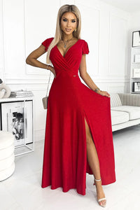 Robe polycoton rouge encolure v manches courtes fente latérale longue traînée coupe ajustée soirée sophistication moderne classique élégance