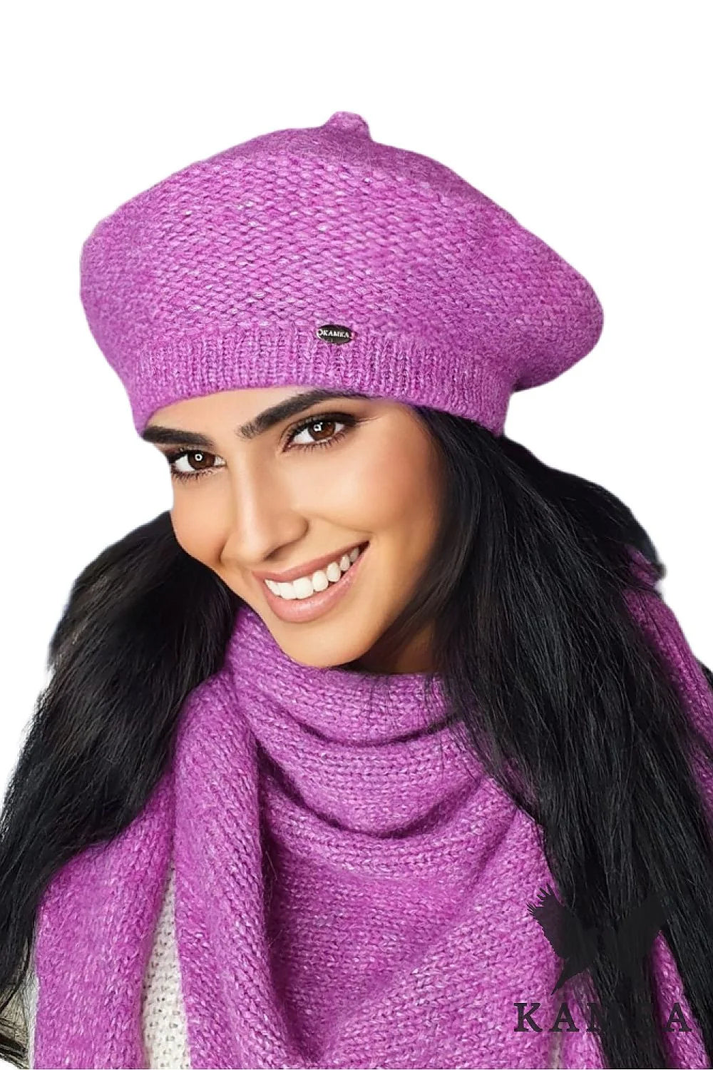 Béret et écharpe en laine tricotée pour femme, style classique, couleur rose vif, finitions élégantes, idéal pour l'hiver