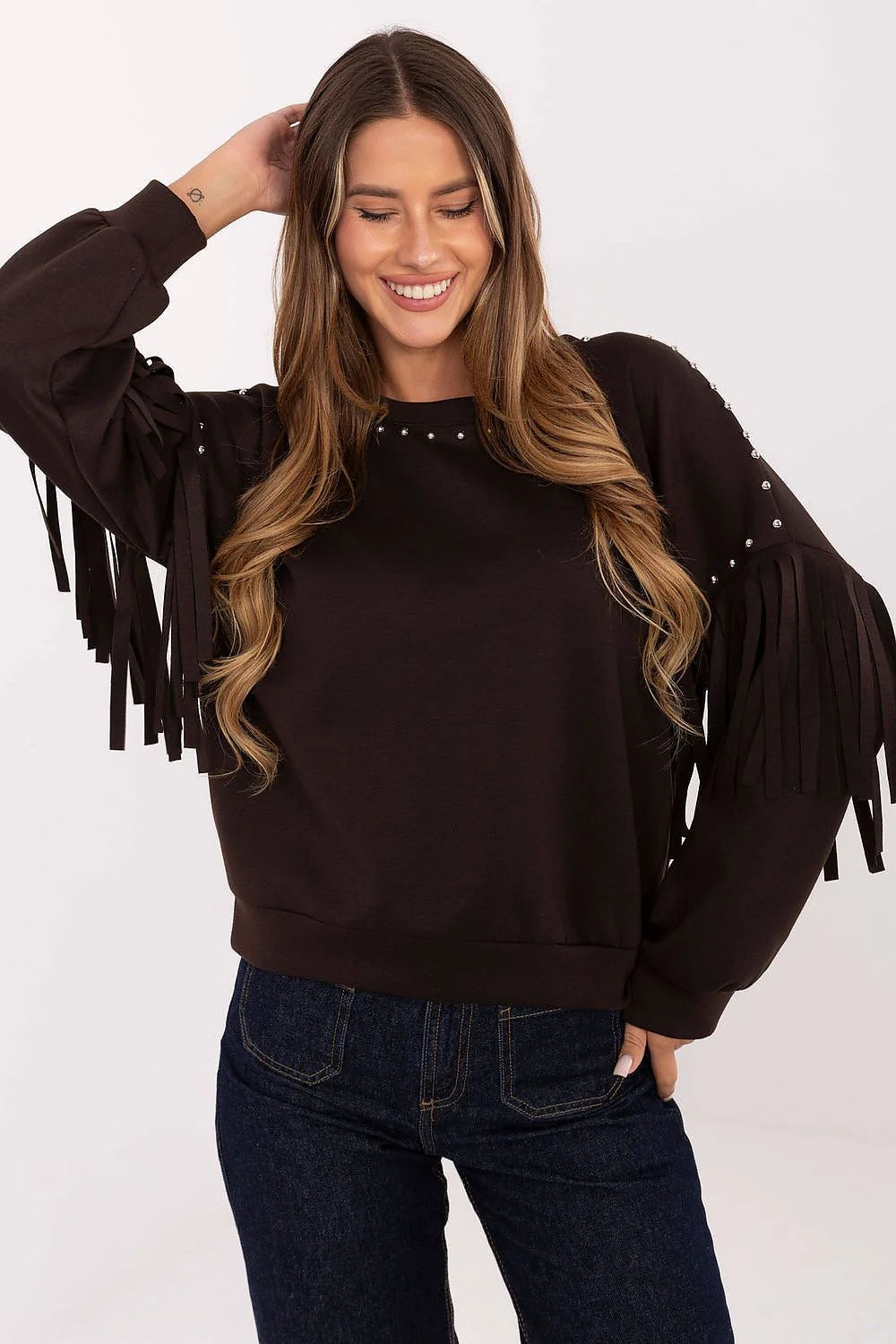 sweatshirt femme marron chocolat col rond coupe décontractée molleton doux viscose polyester manches longues franges style western clous métalliques épaules