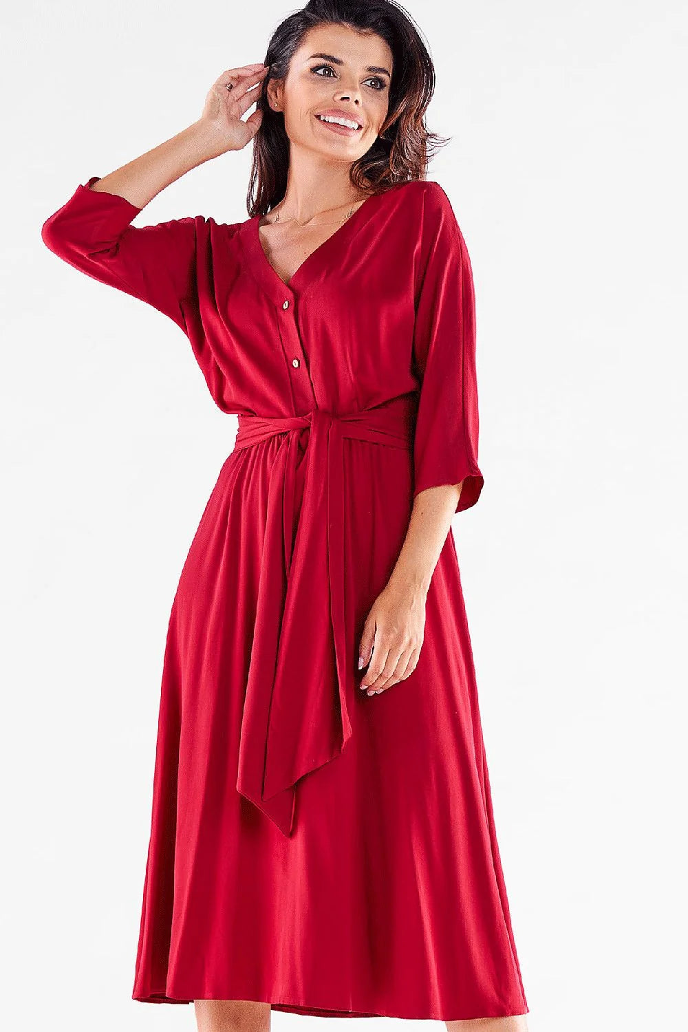 Robe femme élégante intemporelle midi manches 3/4 encolure V ceinture assortie couleur rouge vif matériau doux légèrement satiné