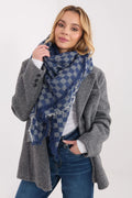 écharpe châle oversize carré carreaux indigo écru viscose laine doux épais texturé franges ample chaud élégant chic hivernal