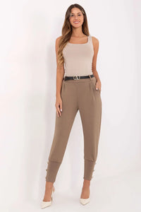 pantalon survêtement femme taille haute carotte fuselée cheville resserrée viscose polyester stretch taupe poches latérales boutons dorés