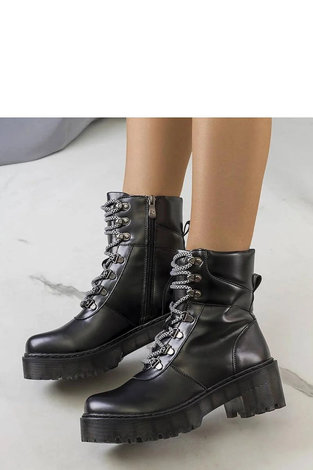 bottes Solea femme cuir noir chevillière bout rond semelle plateforme crantée talon bloc lacets bicolores zip latéral