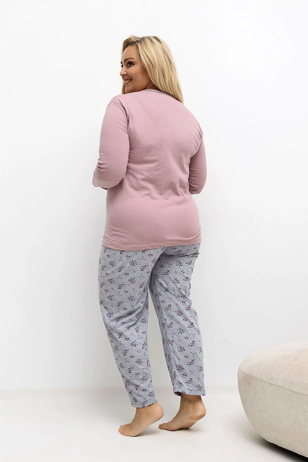 pyjama femme grande taille haut manches longues col rond patte boutonnage pantalon jambes droites imprimé floral rose poudré jersey doux