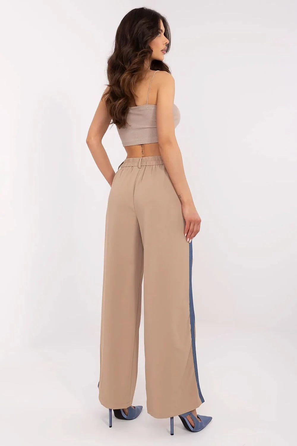 Ensemble femme crop top et pantalon évasé beige bandes contrastées polyester élasthanne taille ajustable look casual