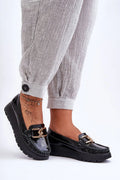Mocassins femmes style sophistiqué cuir verni noir détails métalliques dorés plateforme moderne talon 3.5 cm