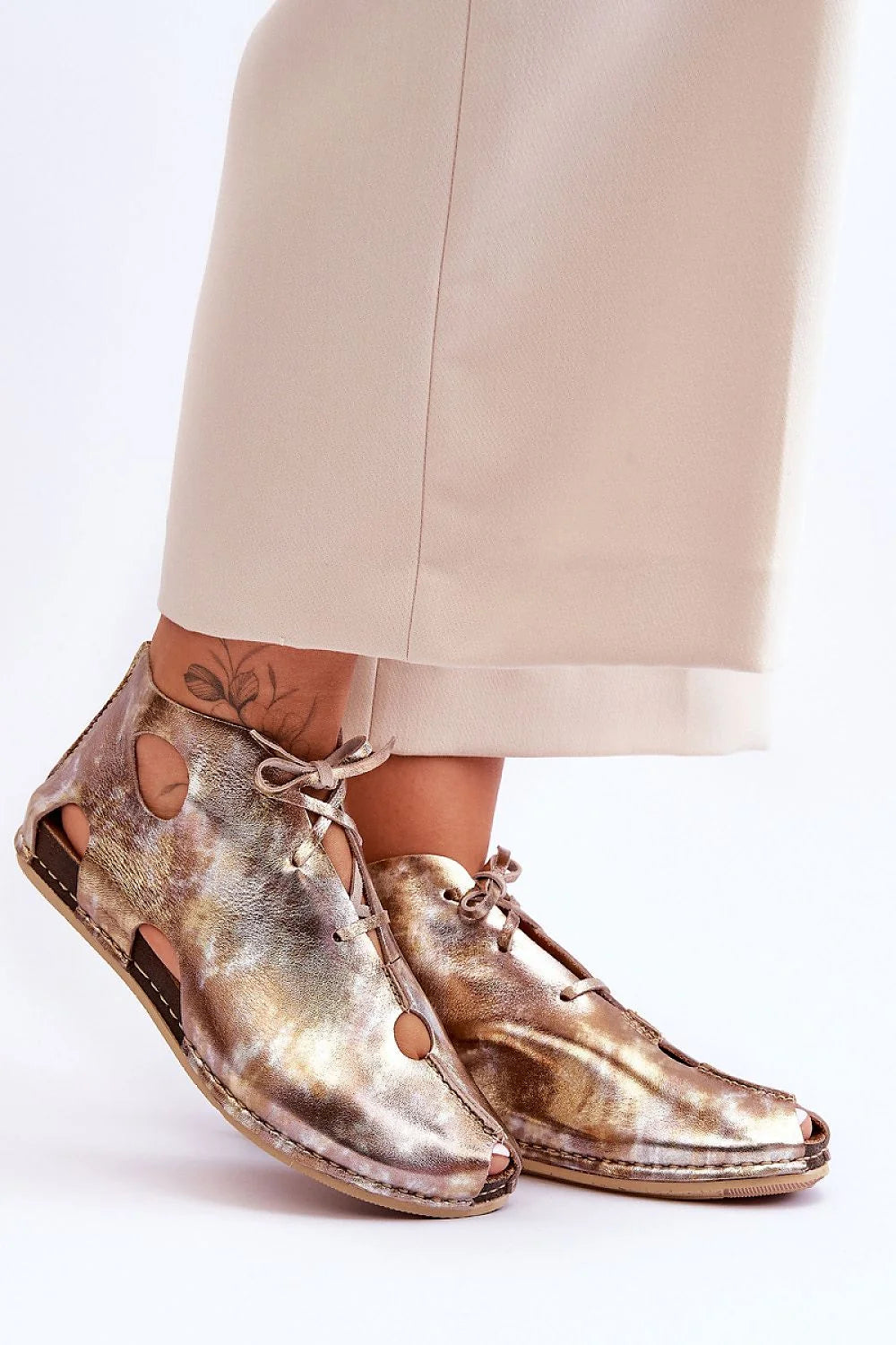 Sandales ouvertes femmes design moderne original marbré doré brun argenté cuir lisse lacets fermeture aeration