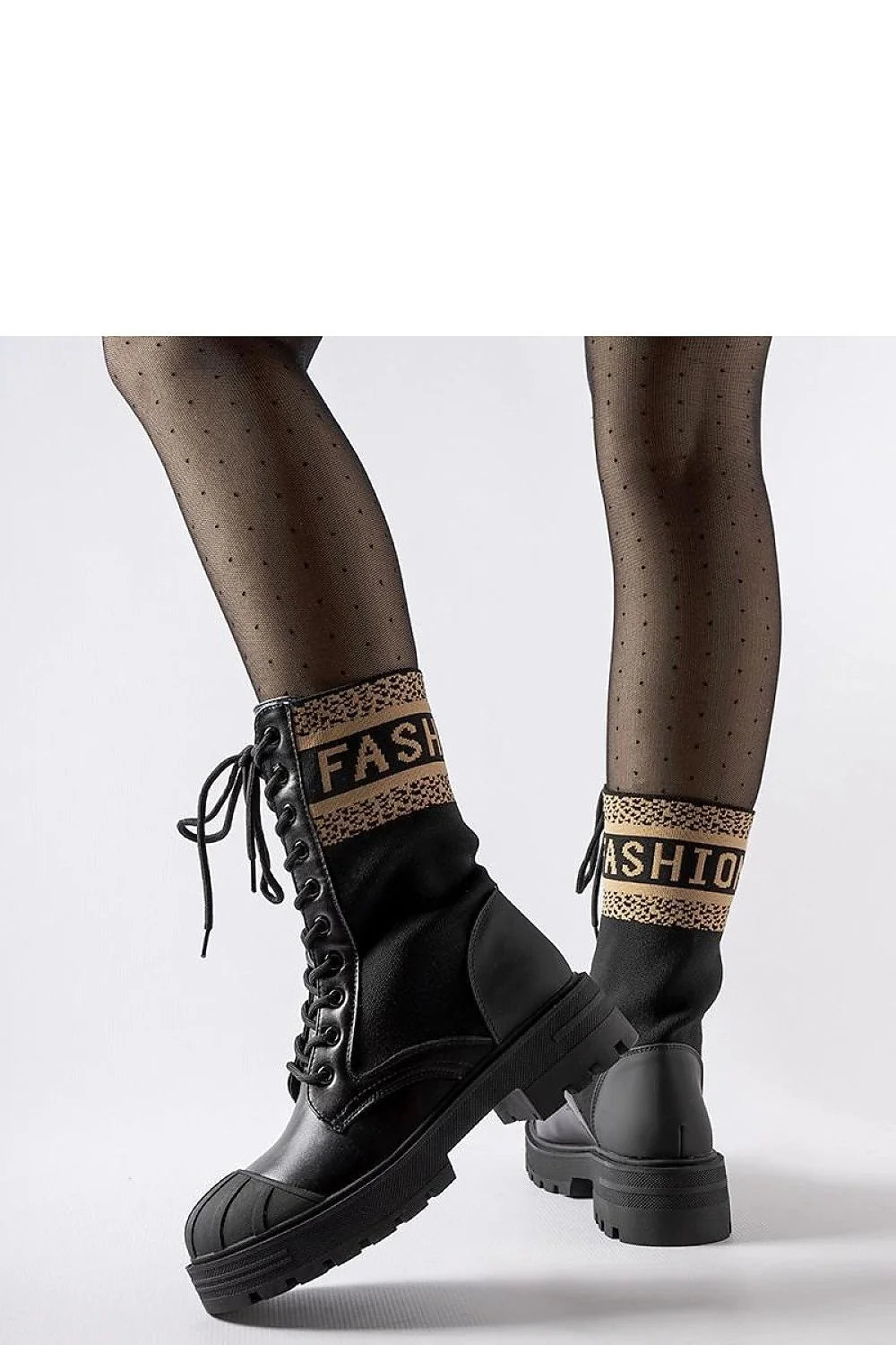 Bottes militaires féminines en cuir et tissu noir beige motifs chevrons semelle épaisse laces ajustables tallage confortable