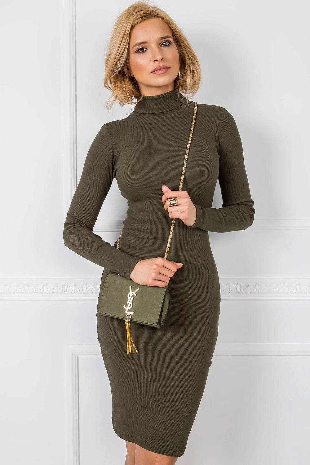robe midi moulante col roulé manches longues rose poudré maille côtelée extensible coton elasthanne coupe slim ajustée confortable sophistiquée chic