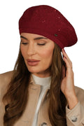 Béret élégant pour femme en paillettes, design français, coupe ample, tricot fin, couleur bordeaux profond, accessoire mode
