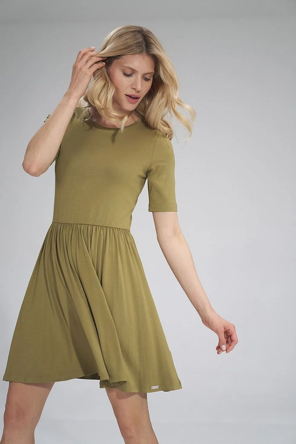 Robe élégante en viscose élasthanne kaki manches courtes silhouette A style décontracté pour femme