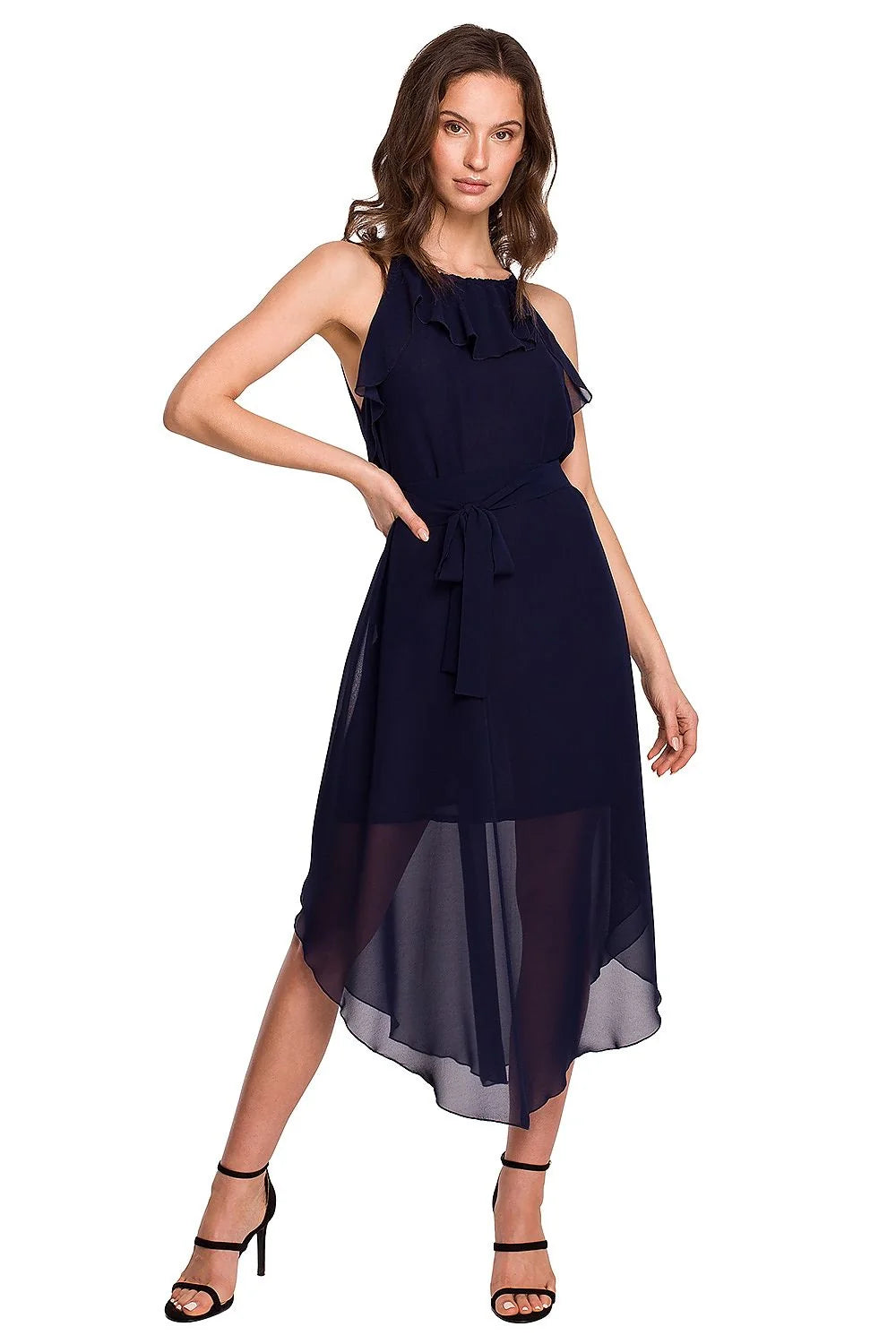 Robe de soirée élégante en satin bleu marine avec volants pour événements spéciaux femme chic
