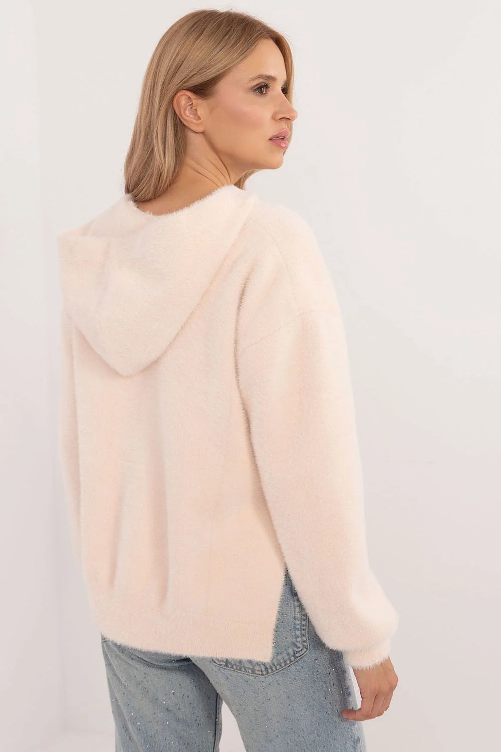 Veste femme élégante en mélange laine polyester viscose angora beige pastel coupe ample capuche intégrée fermeture éclair dorée poches boutons dorés mode automne hiver