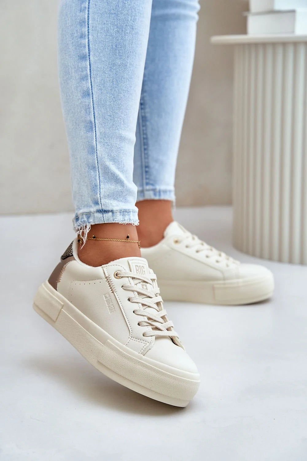 Baskets pour femmes style moderne cuir artificiel semelle plateforme isolée été automne hiver femme élégance confort